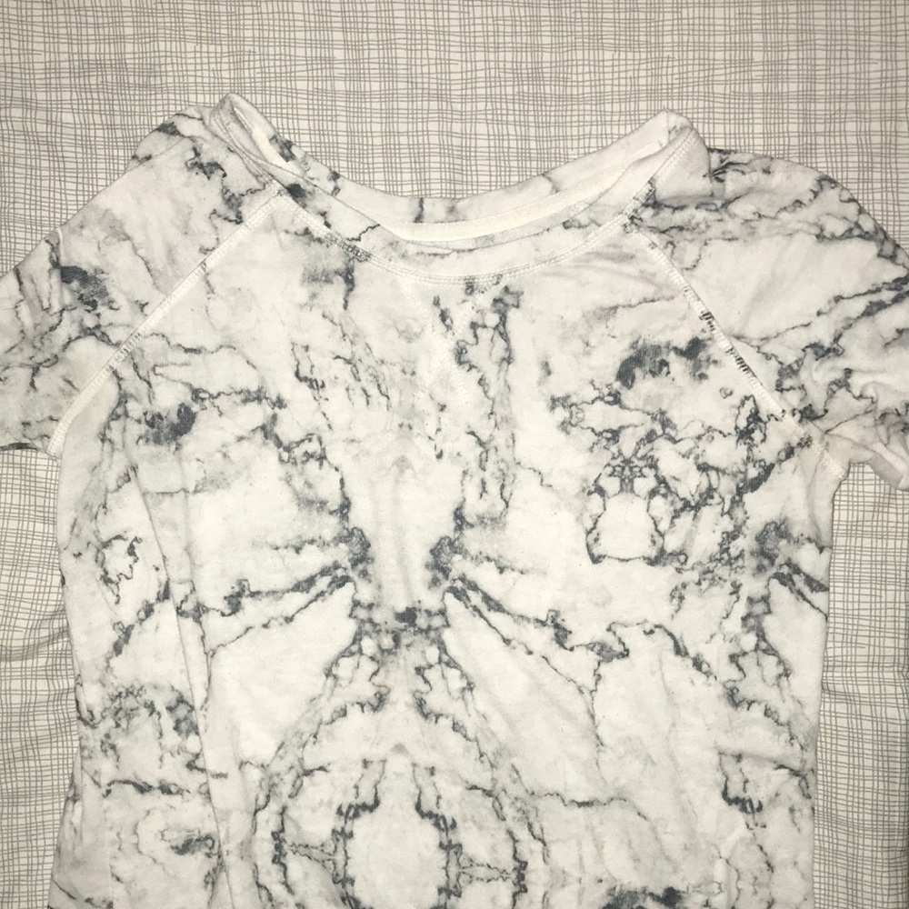 marble shirt
